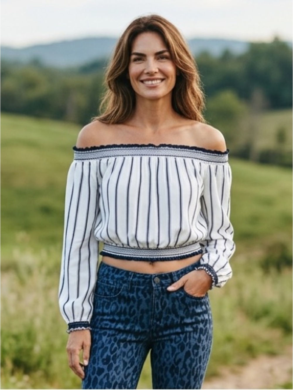 Small Lovers + Friends Cannes Off-The-Shoulder Crop Top